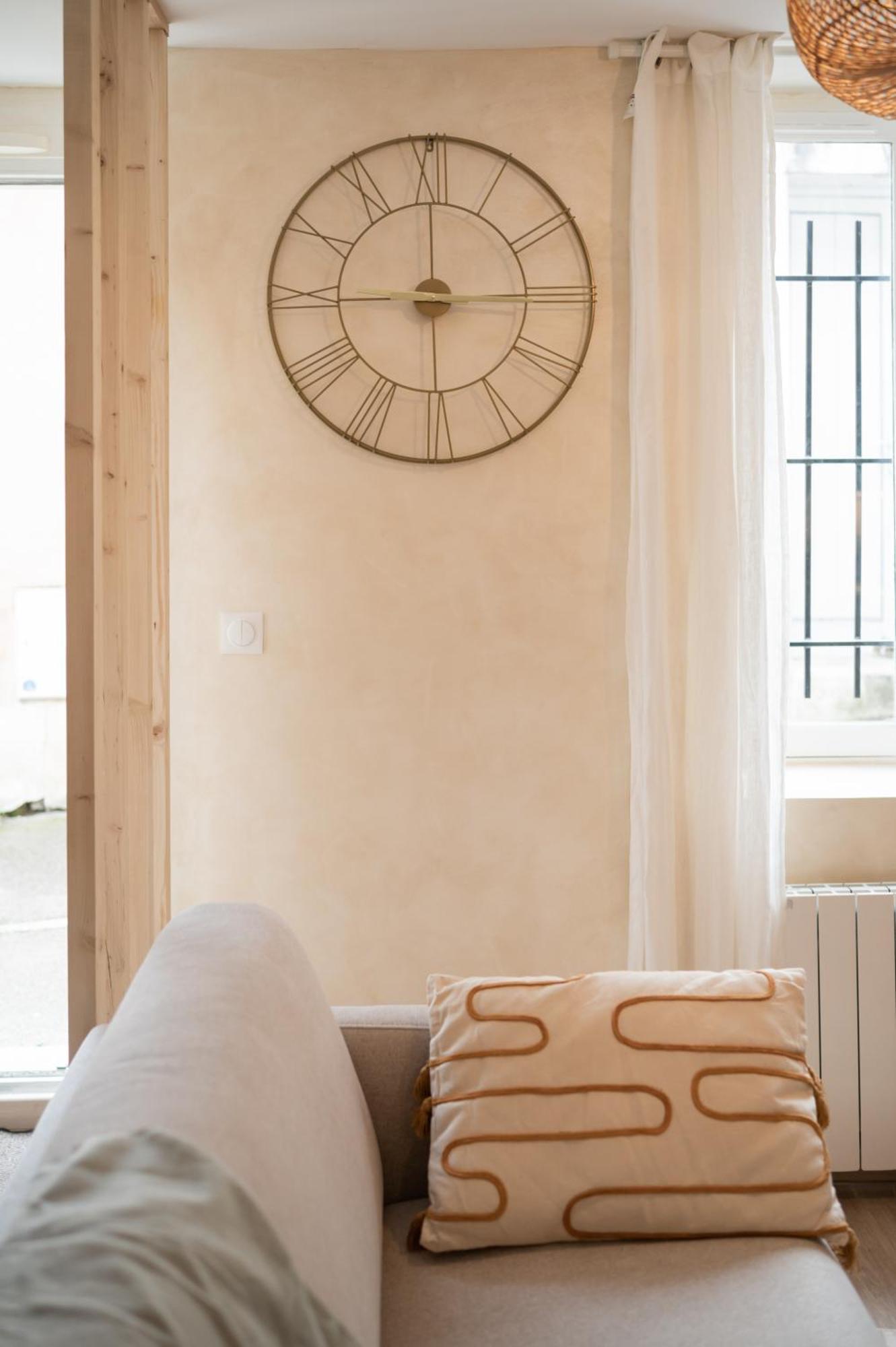 Sollys Apartment Auxerre Bagian luar foto